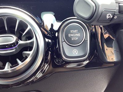 2025 Mercedes-BENZ GLA 缩略图 34