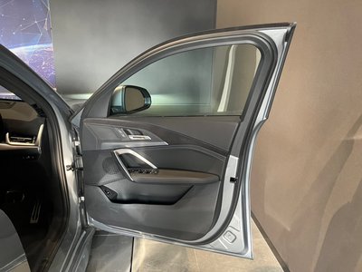 2025 BMW X2 thumbnail 13