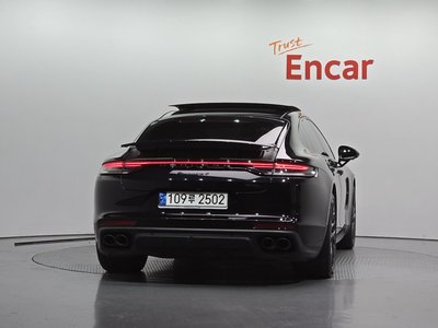 صورة 3 لـ 2023 Porsche PANAMERA