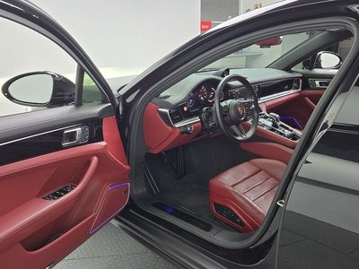 صورة 10 لـ 2023 Porsche PANAMERA