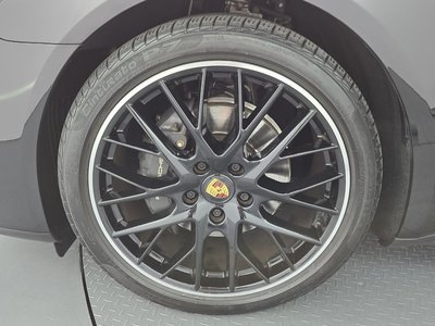 صورة 6 لـ 2023 Porsche PANAMERA