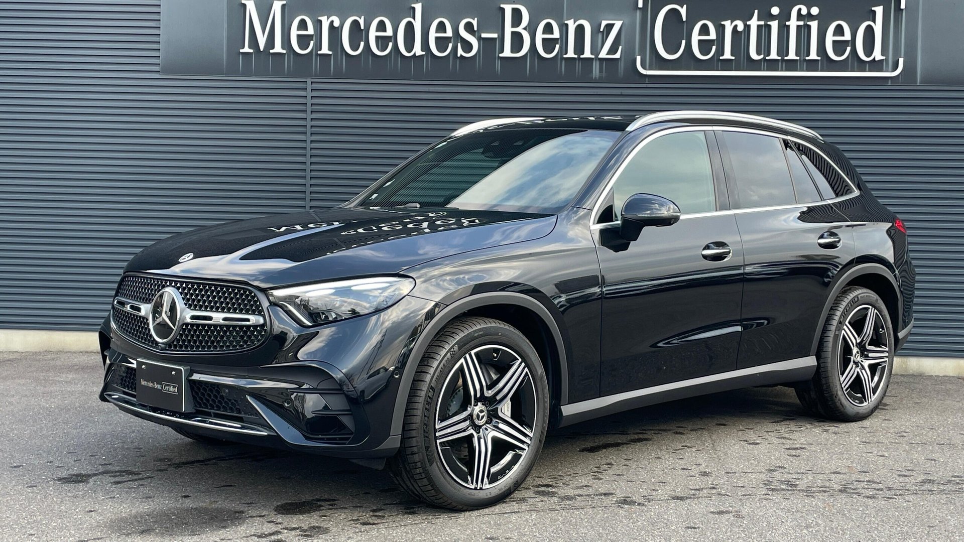 MERCEDES-BENZ GLC - View 1