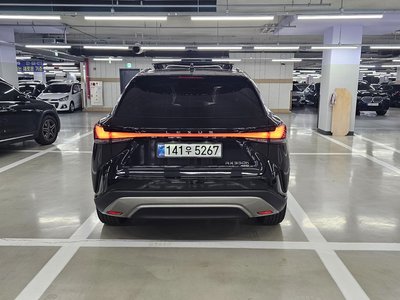 صورة 3 لـ 2026 Lexus RX