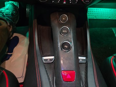 صورة مصغرة 12 لـ 2016 Ferrari CALIFORNIA