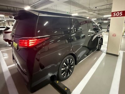 TOYOTA ALPHARD - 2