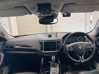 MASERATI LEVANTE - 10