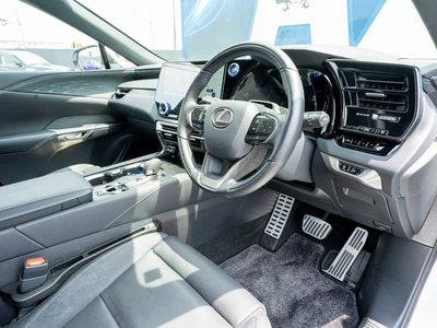 2024 Lexus RX — миниатюра 16