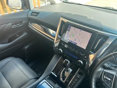2022 Toyota ALPHARD photo 10