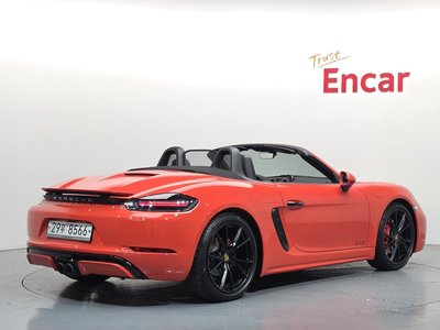 PORSCHE 718 - 3