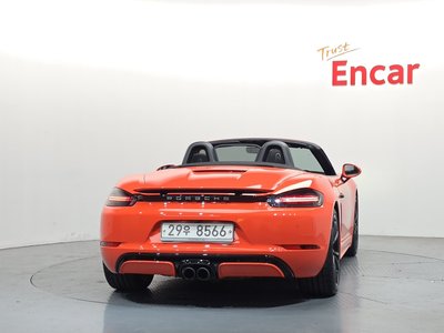PORSCHE 718 - 4
