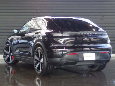 PORSCHE MACAN - 5