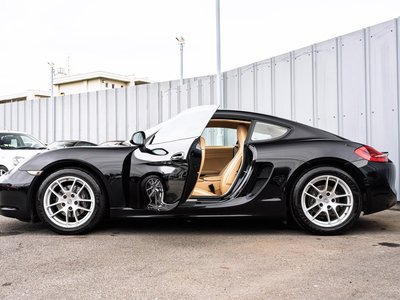 صورة مصغرة 32 لـ 2015 Porsche CAYMAN