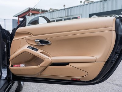 صورة مصغرة 26 لـ 2015 Porsche CAYMAN