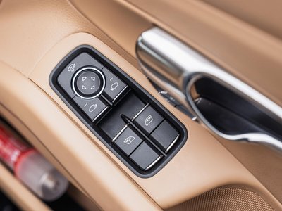 صورة مصغرة 22 لـ 2015 Porsche CAYMAN