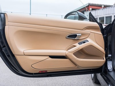 صورة مصغرة 25 لـ 2015 Porsche CAYMAN