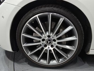 MERCEDES-BENZ E-CLASS - 6