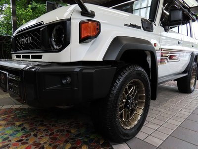 2024 Toyota LAND CRUISER 70 — миниатюра 28