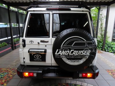 2024 Toyota LAND CRUISER 70 — миниатюра 18