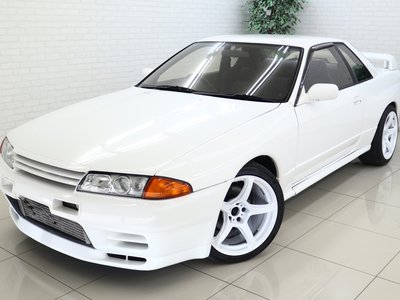 NISSAN SKYLINE GT-R