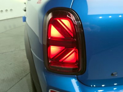 MINI COUNTRYMAN - 10