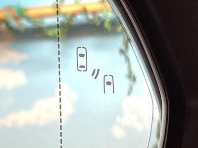 صورة 6 لـ 2022 Lexus RX