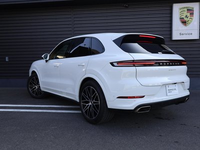 PORSCHE CAYENNE - 8
