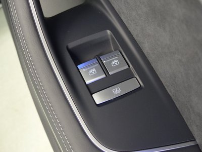 صورة مصغرة 99 لـ 2022 AUDI A8
