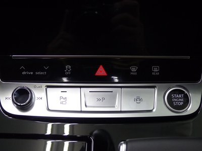 صورة مصغرة 91 لـ 2022 AUDI A8