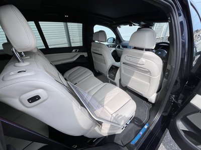 2023 BMW X7 缩略图 21