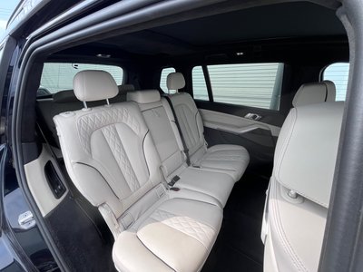 2023 BMW X7 缩略图 19