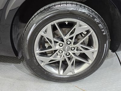 صورة 8 لـ 2021 Genesis GV70