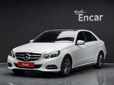 MERCEDES-BENZ E-CLASS - 1