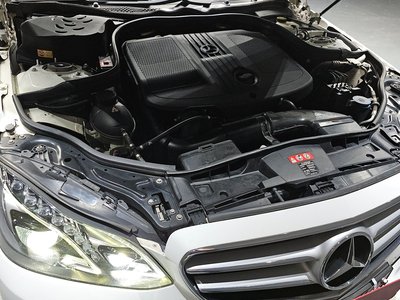 MERCEDES-BENZ E-CLASS - 7