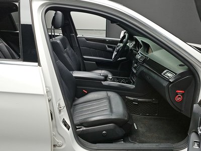 MERCEDES-BENZ E-CLASS - 10