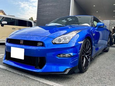 NISSAN GT-R - 1