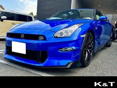 NISSAN GT-R - 2