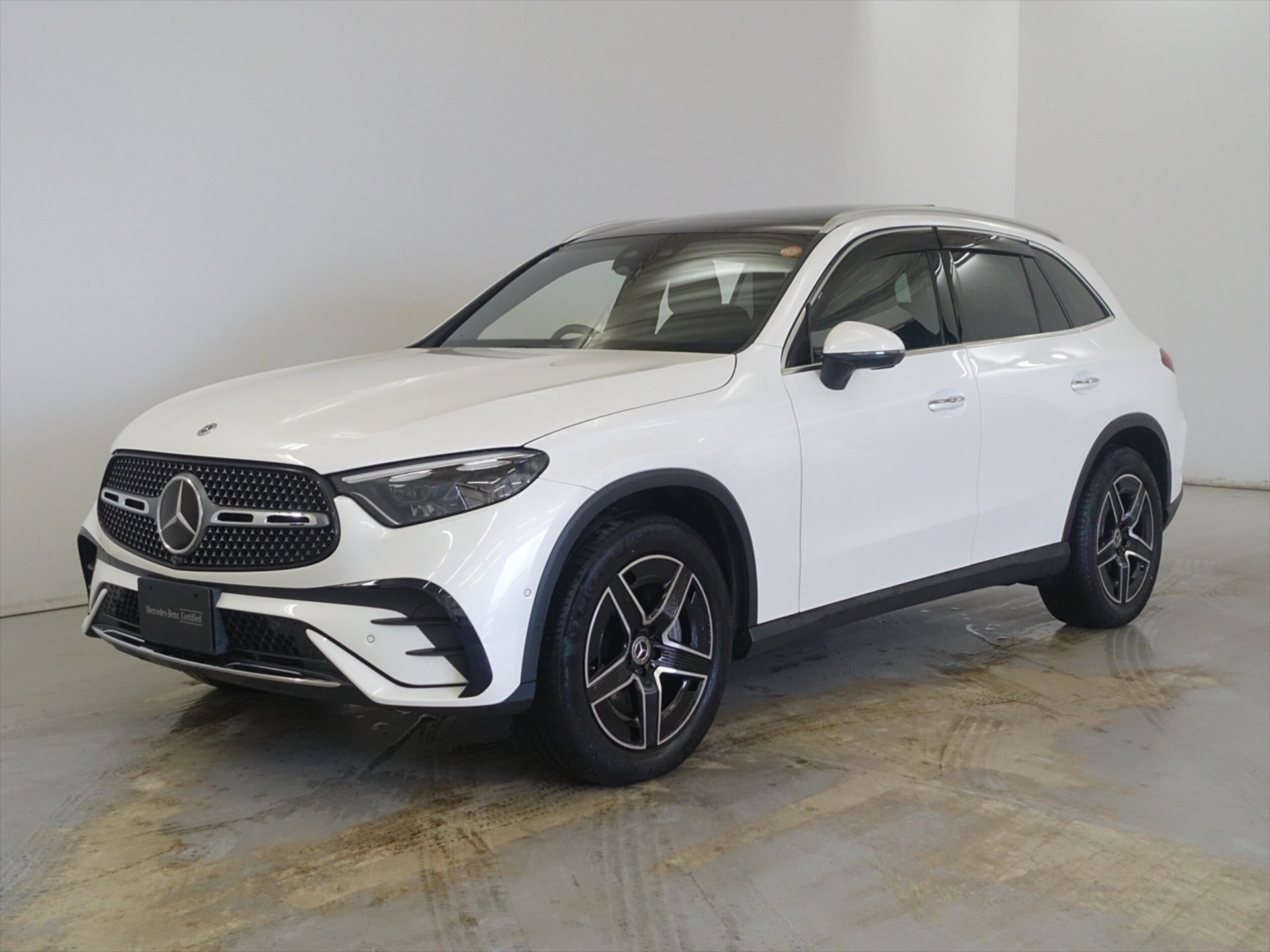 MERCEDES-BENZ GLC - View 1