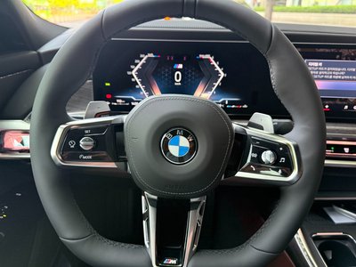 BMW 7 SERIES - 8