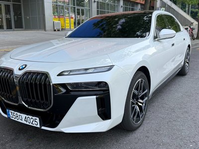 BMW 7 SERIES - 2
