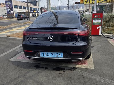 MERCEDES-BENZ EQS - 5