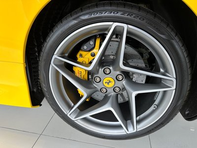 FERRARI F8 SPIDER - 8