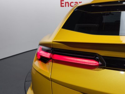 LAMBORGHINI URUS - 10