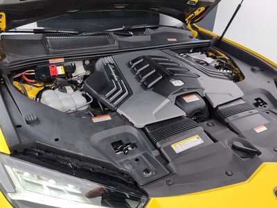LAMBORGHINI URUS - 7