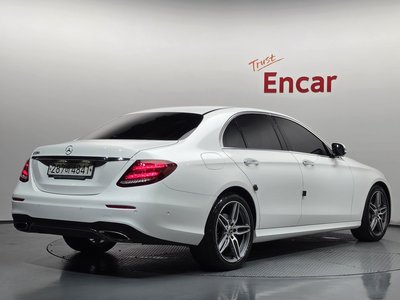 صورة 4 لـ 2019 Mercedes-BENZ E-CLASS