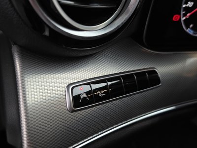 2019 Mercedes-BENZ E-CLASS — миниатюра 36