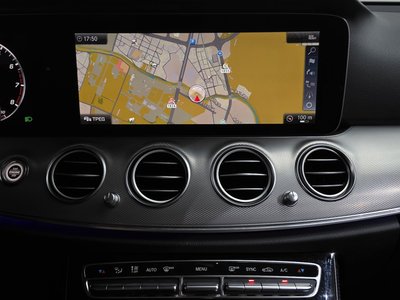 2019 Mercedes-BENZ E-CLASS — миниатюра 18