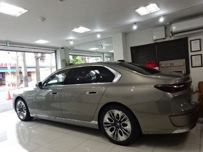 BMW 7 SERIES - 9