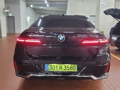 BMW 7 SERIES - 2