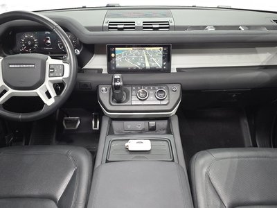 LAND ROVER DEFENDER - 4