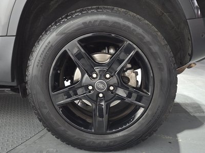 LAND ROVER DEFENDER - 6